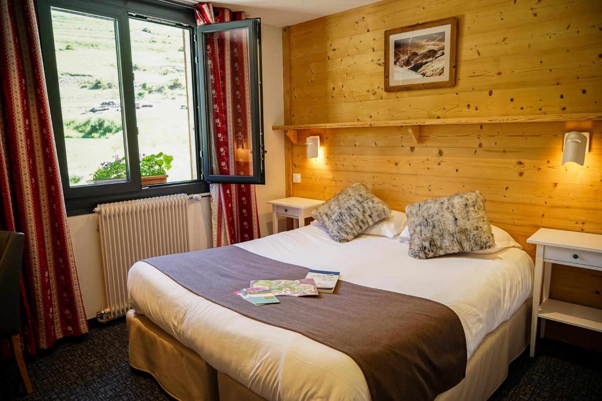 Hotel Le Faranchin Villar-dʼArène Esterno foto